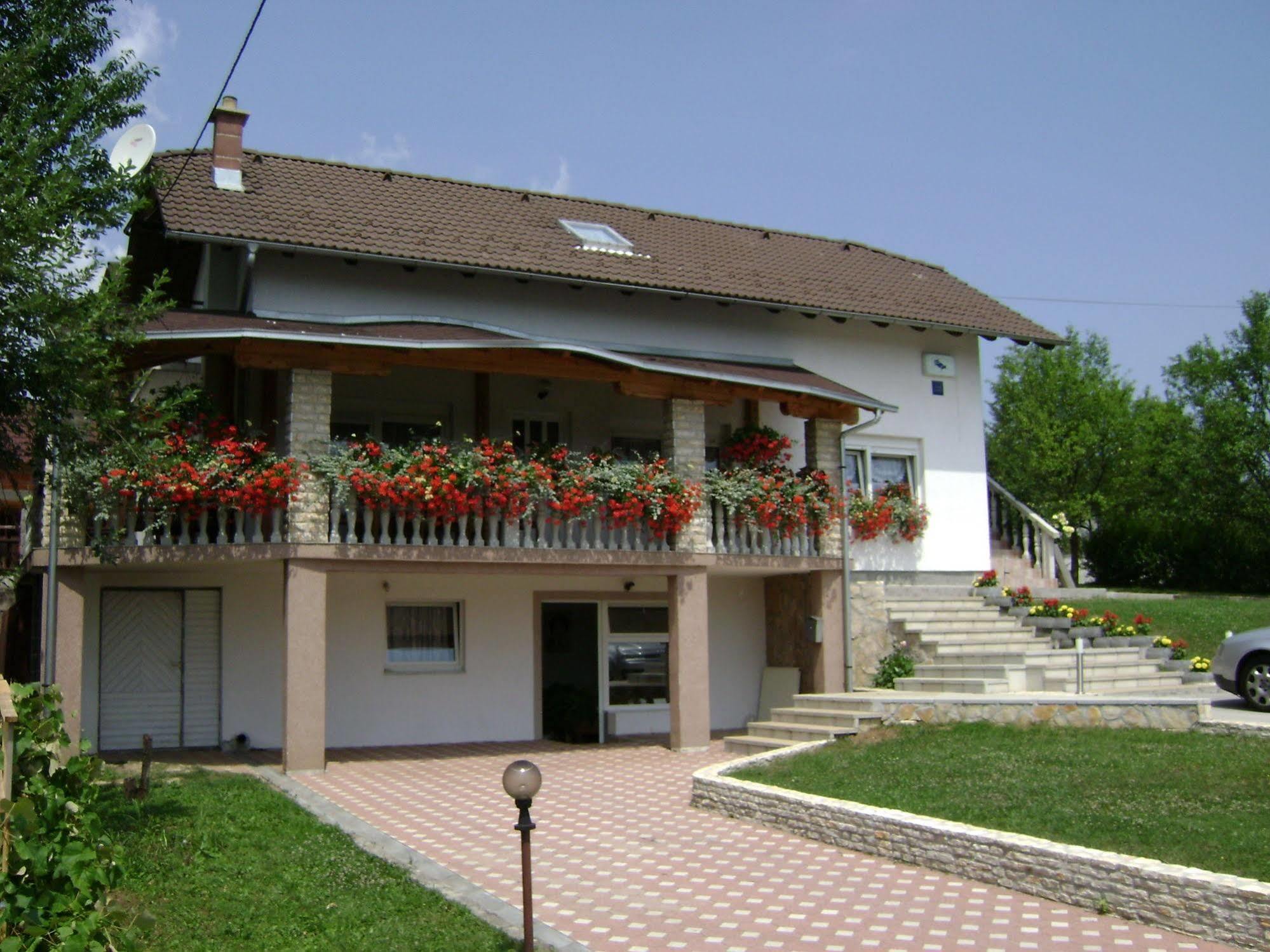 Guesthouse Sara Grabovac  Luaran gambar